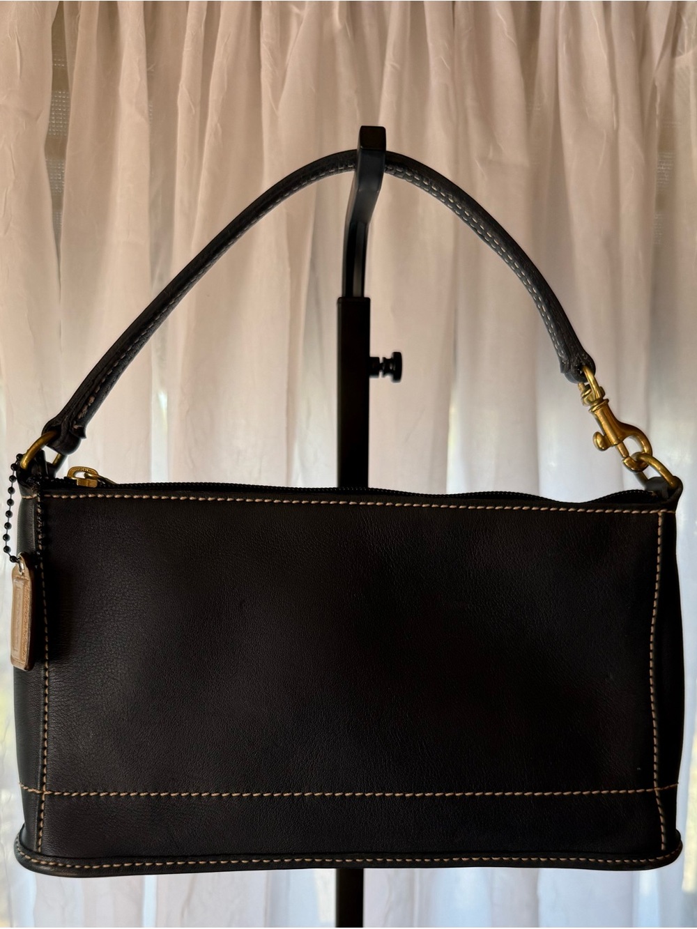 Vintage Coach Bleeker Demi Black Leather Shoulder Bag with Contrast Stitching